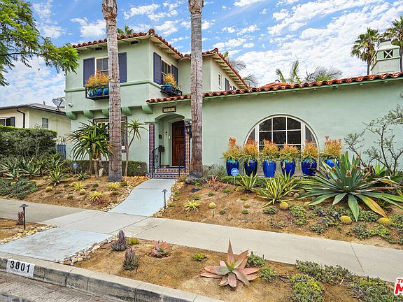 2nd image of 3801 Floresta Way