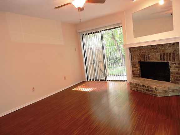 Living Rm