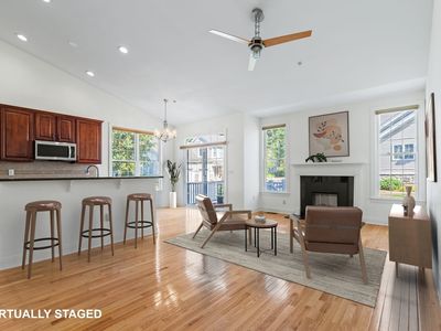 11 Pondside Ln Unit 11, Bolton, MA, 01740