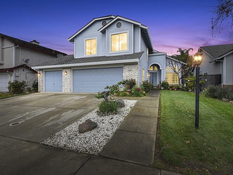 1st image of 1207 Chenin Blanc Cir