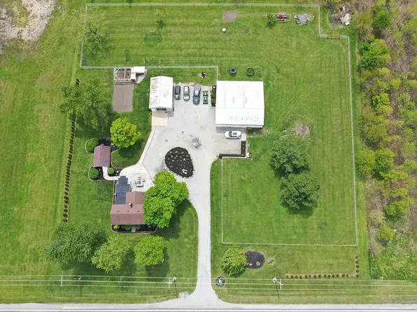 60 E State Road 14, Columbia City, IN 46725