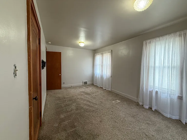 8369 Harding Ave — Photo 8