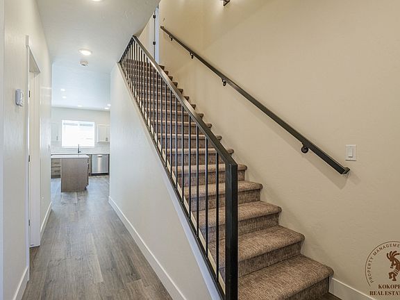 5th image of 2453 Revere Rd