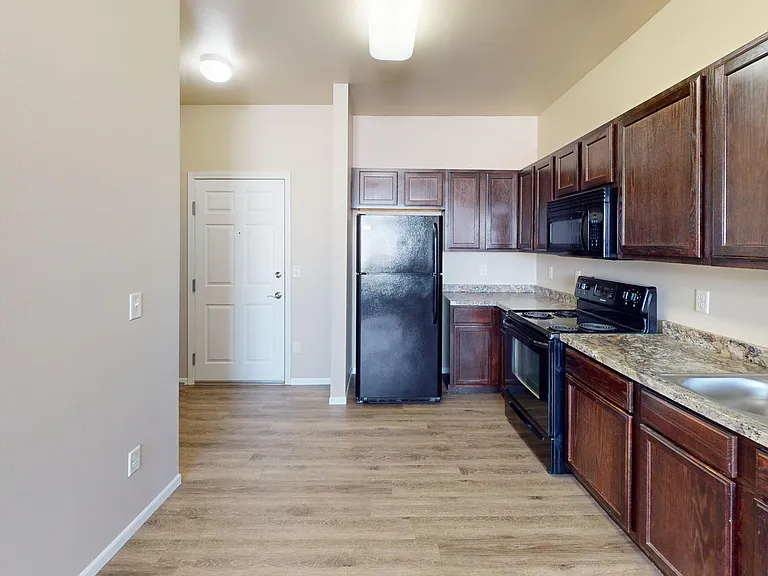 Burlington Apartments — Photo 9