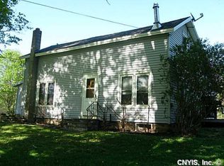 10320 Baker Rd, Weedsport, NY 13166