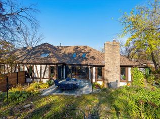 6807 Dovre Dr, Edina, MN 55436
