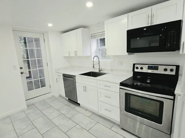 19 Albert Ave #1, Brockton, MA 02302