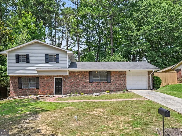 2915 La Jean Dr, Atlanta, GA 30349
