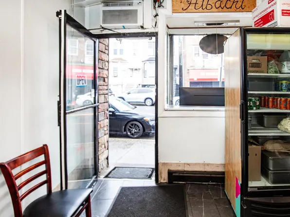 446 West Side Avenue image 6 of 38