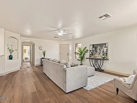 10948 E Dragoon Ave — Photo 9