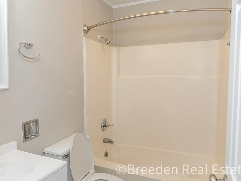 305 Park Ave #G — Photo 7