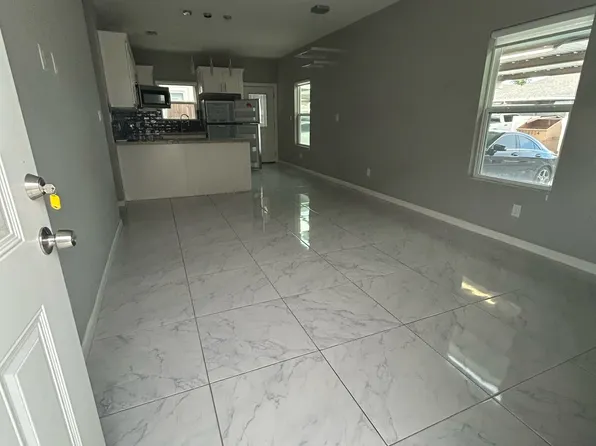 1012 N Blair Ave #4, Edinburg, TX 78541