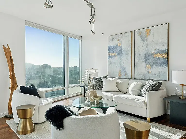 2 bed, 1300 sqft, $9,500 — Photo 3