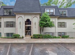30 Chaumont Sq NW, Atlanta, GA 30327