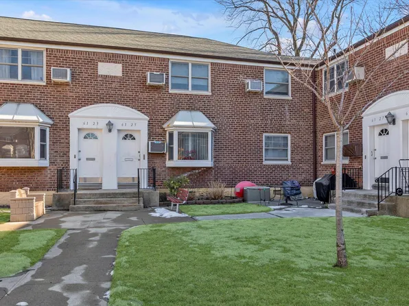 61-25 255th Street #979, Little Neck, NY 11362