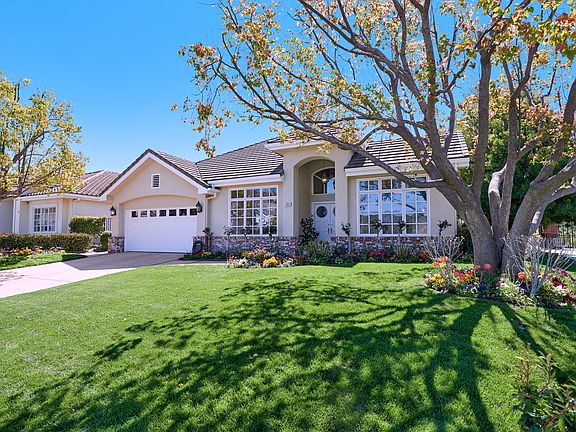2nd image of 408 Braxfield Ct