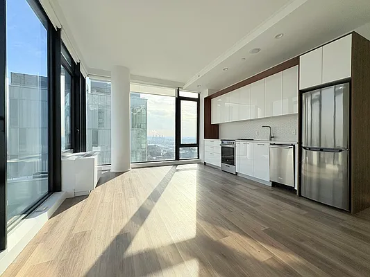 Rented by EXR | media 2