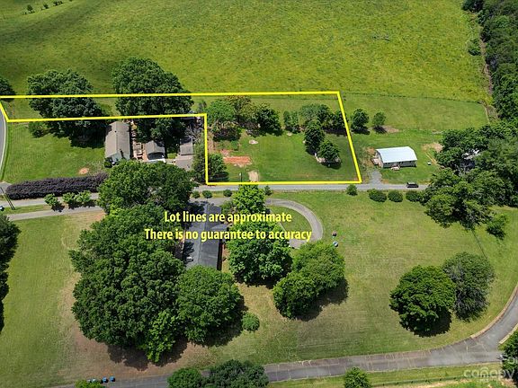 4th image of 4643 16th Street Dr NE