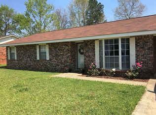 1012 Chickasaw Trl, Columbia, MS 39429