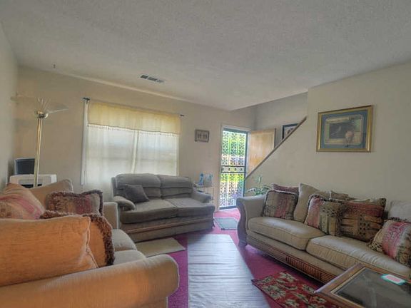 3rd image of 3735 Skylark Dr