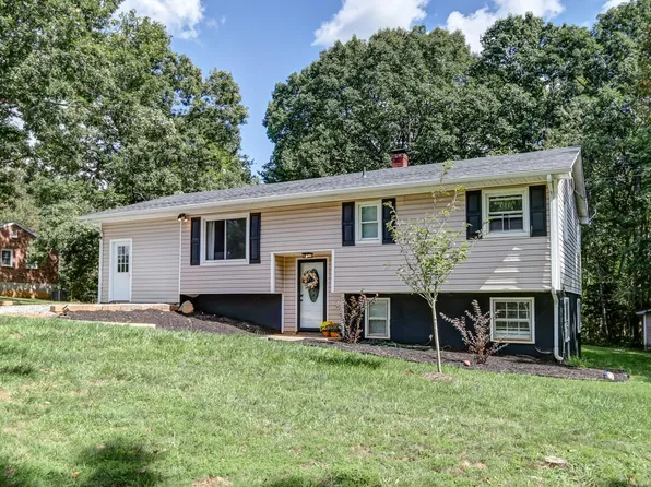477 Orrix Creek Rd, Evington, VA 24550