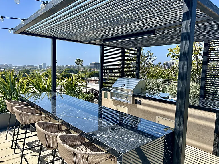 Archer — Photo 26