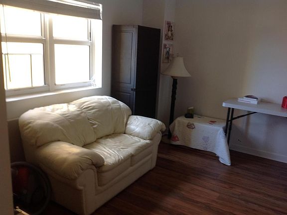 4th image of 2650 Lake Shore Dr Unit 904