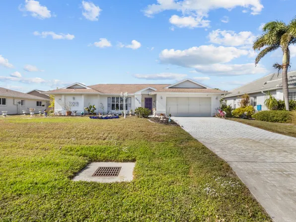 5878 Jackson Ln, Venice, FL 34293