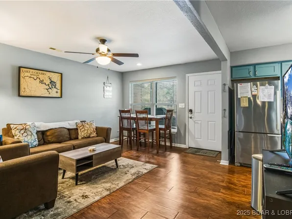 40 Lighthouse Rd #3-104, Lake Ozark, MO 65049