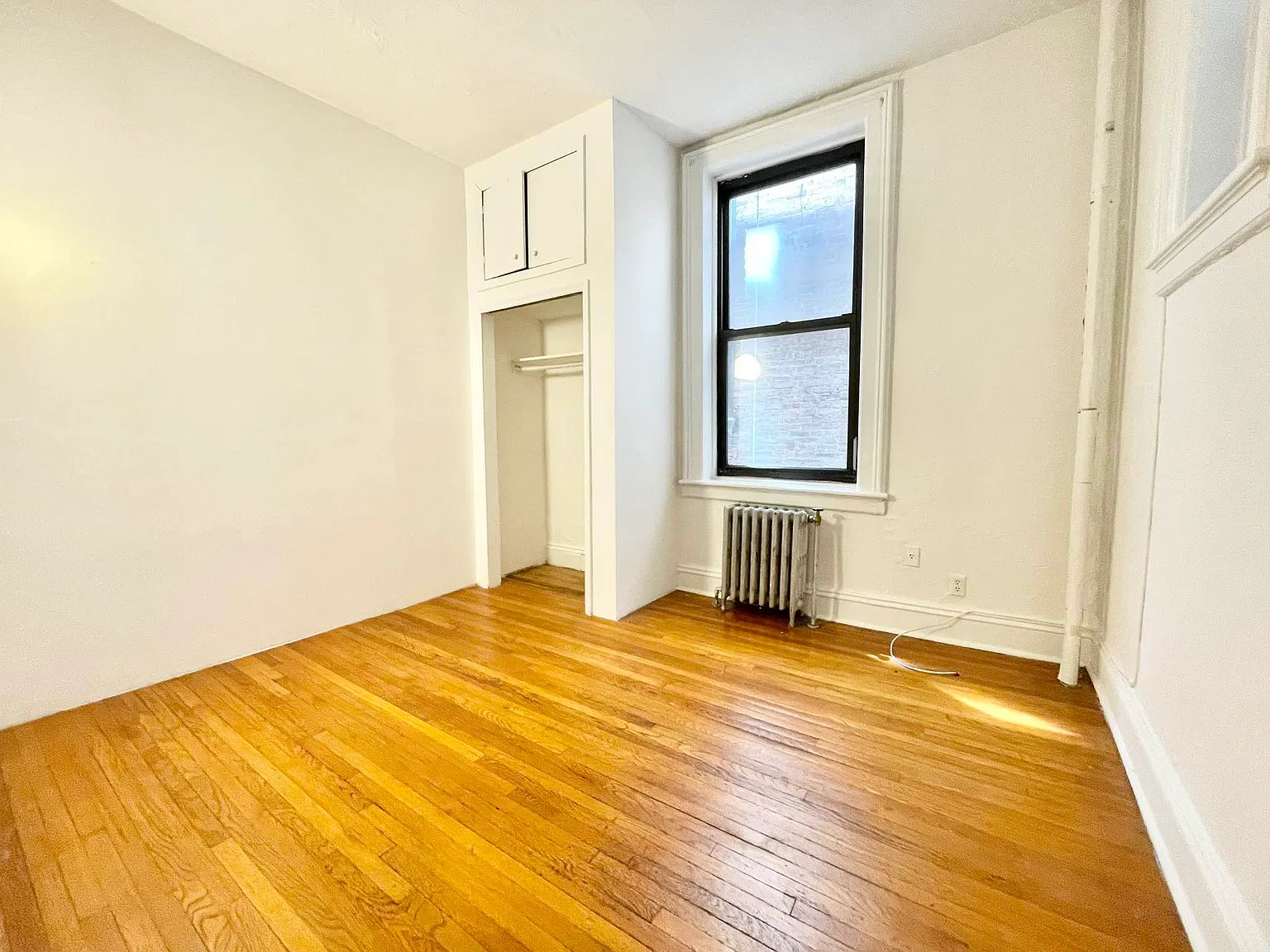 10 East 16th Street — Photo 4