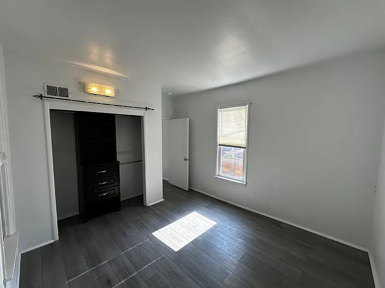 172 W Maple Ave #2 — Photo 19