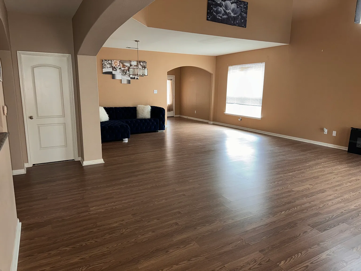 4 bed, 2865 sqft, $2,650 — Photo 4