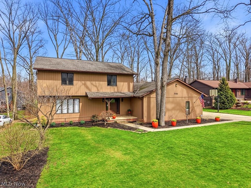 1st image of 781 Skyland Dr