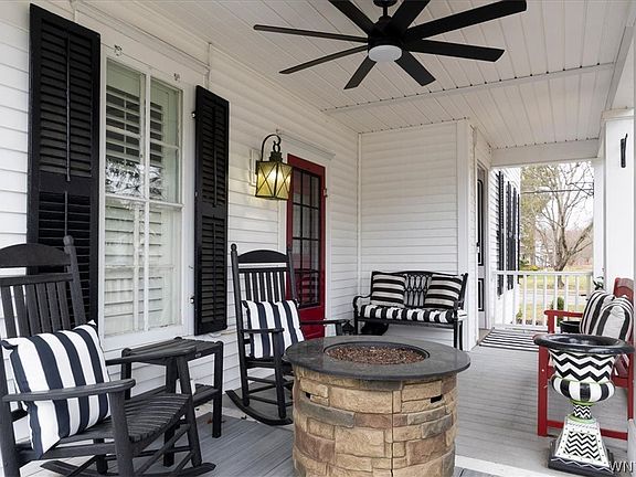 2nd image of 139 Maple Rd