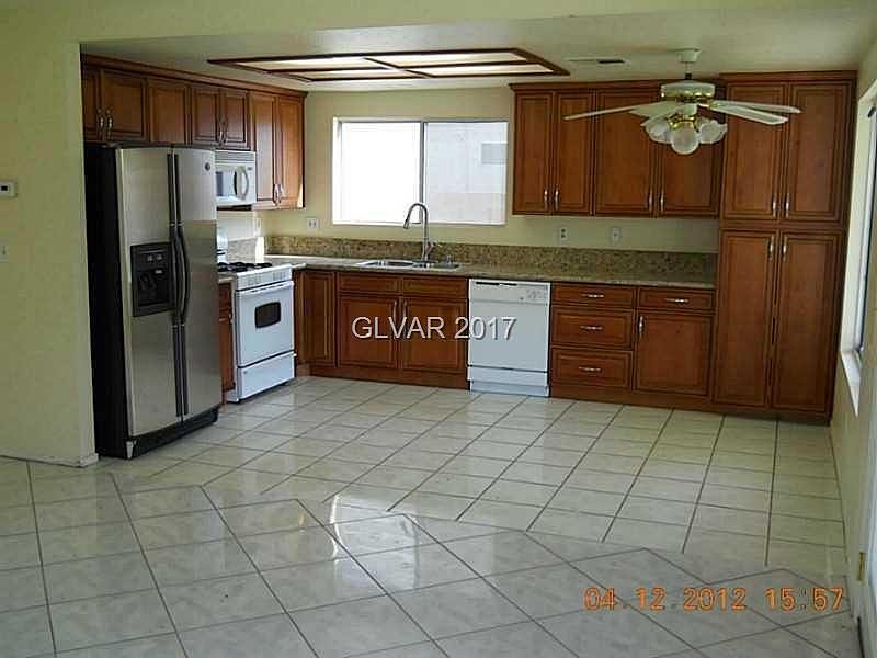 2nd image of 4823 Beaconsfield St
