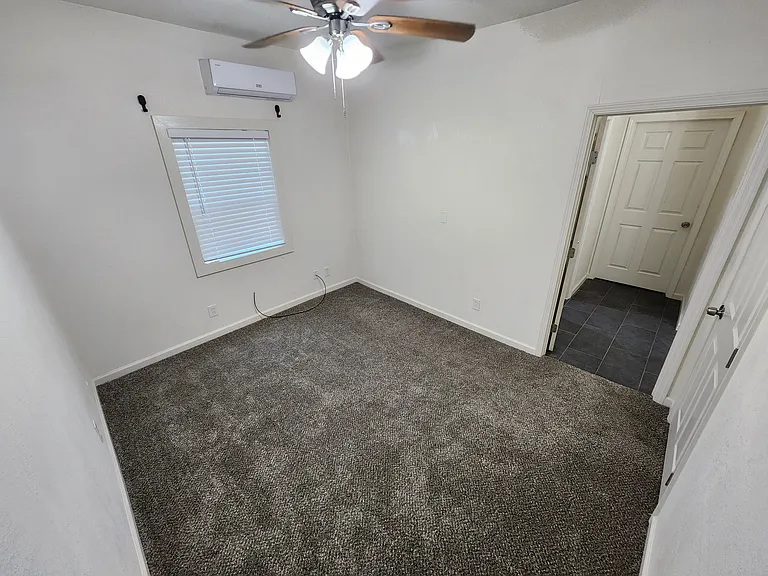 1114 S Stockton St — Photo 9