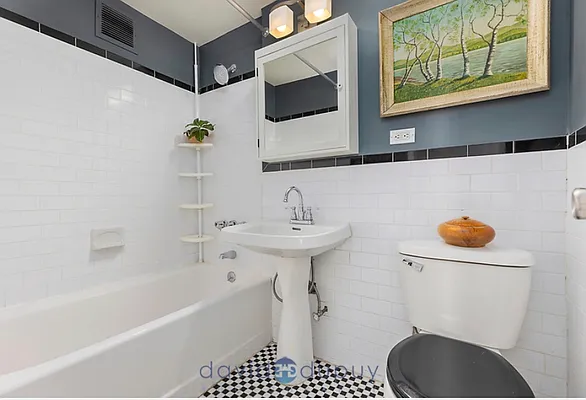 Sold by Douglas Elliman | media 15