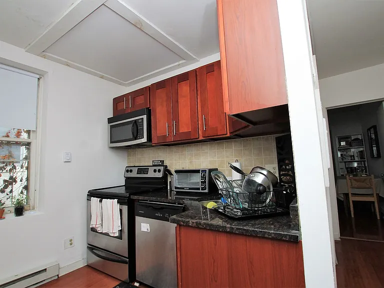454 E Girard Ave #2R — Photo 8