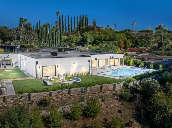 17969 Medley Dr, Encino, CA 91316