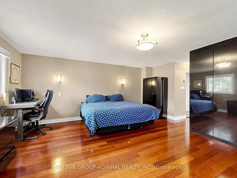 119 Mountbatten Rd — Photo 17