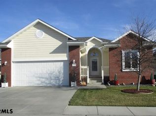 24 Regency Ct, Scottsbluff, NE 69361