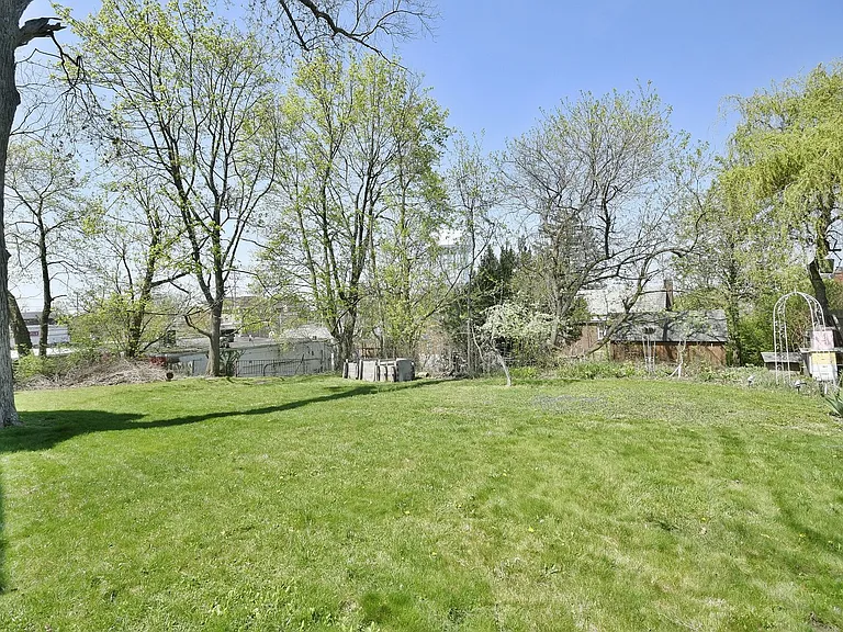 991 Leon Rd — Photo 23