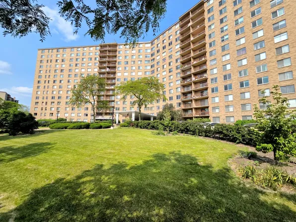 6833 N Kedzie Ave APT 816, Chicago, IL 60645