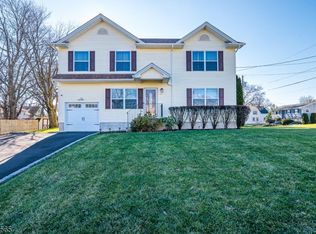 680 Woodrow Ave, Bridgewater, NJ 08807