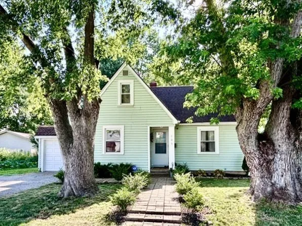109 N Broadway St, Lodi, OH 44254