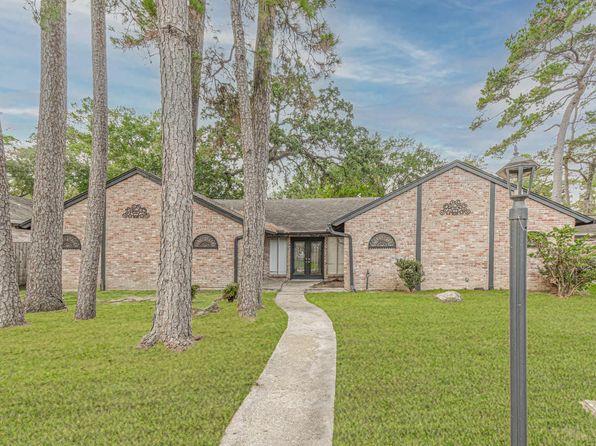 16911 Summit Oaks Ln