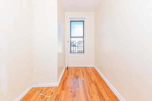 Rented by MySpaceNYC | media 13