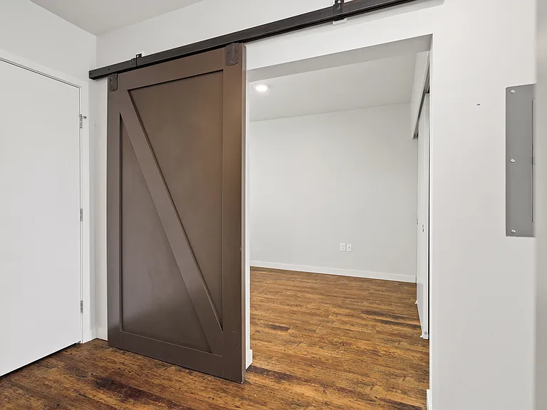 4111 Stone Way N — Photo 30