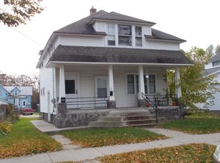 2015 Sherman St, Marinette, WI 54143