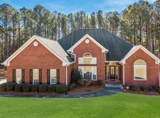 7528 Greens Mill Dr, Loganville, GA